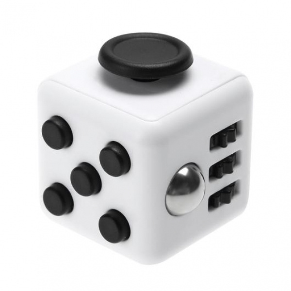 Fidget Cube, daudzkrāsains, krāsas variants