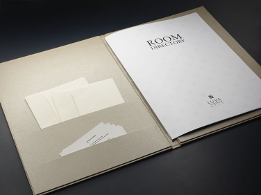 Logotrade biznesa dāvanas foto: Viesnīcas numura mape 1677280