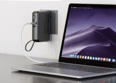 Logotrade dāvanas foto: Urban Vitamin Eureka hibrīds GANcharger 10000mah powerbank65W