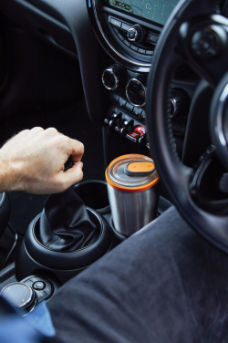 Black+Blum termokrūze ceļojumiem 600 ml, oranža – detaļas skats 12