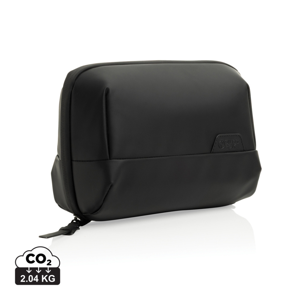 Logotrade biznesa dāvanas foto: Swiss Peak OSLO RCS salokāma tualetes piederumu soma