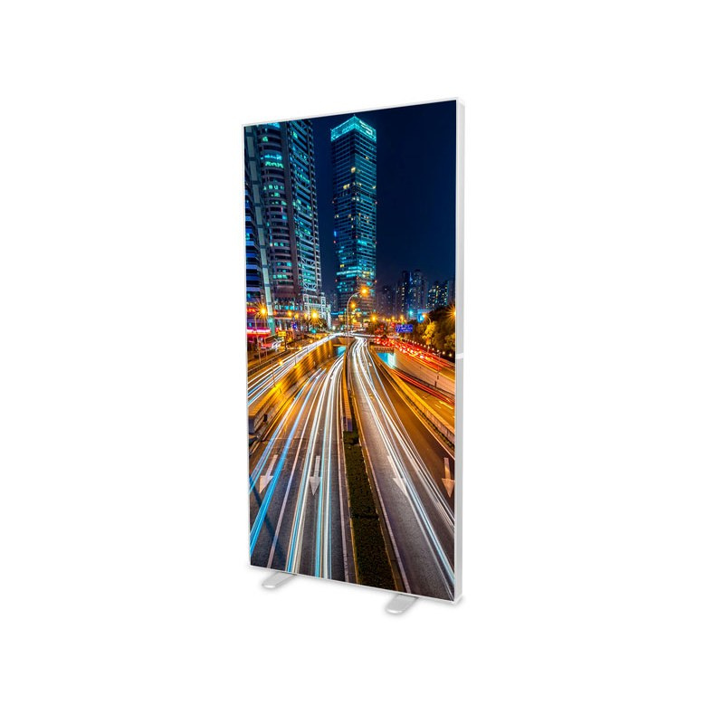 Izstāžu siena ar LED apgaismojumu 100×200 cm ar izgaismotu pilsētas attēlu
