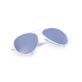 Saulesbrilles Kindux, Balts