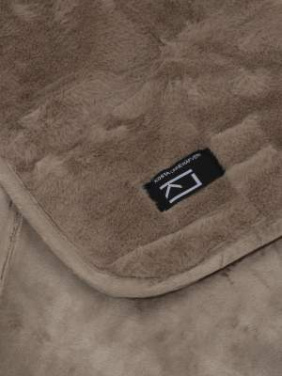 Fake Fur Nordby – pleds – Kosta Linnewäfveri (2)