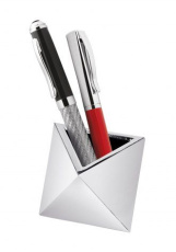 Pildspalvas turētāja trīsstūris standarta kastītē