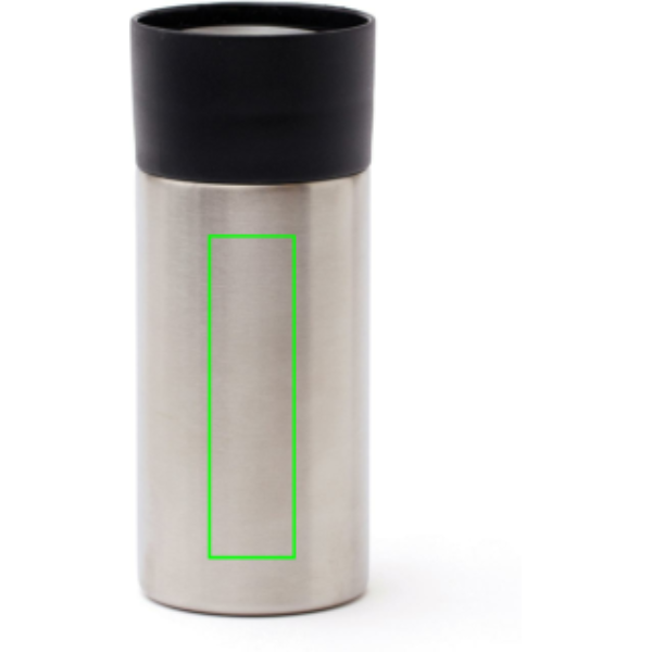 VINGA Otis termosmugg to go: Logotypens placering – produktens framsida