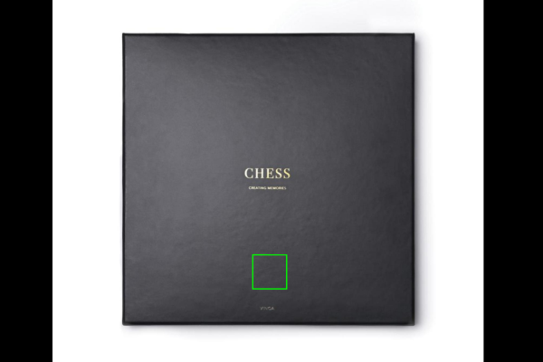VINGA Chess kohvilauamäng: Logo asukoht – karp