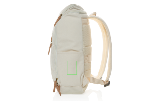 Impact AWARE™ 15" laptopryggsäck i 16 oz. återvunnen canvas: Logotypens placering – produktens nedre högra del