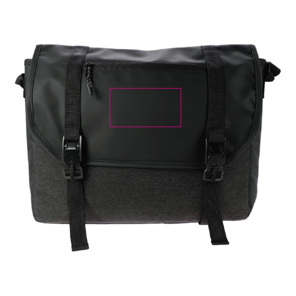 Laptopväska Liam RPET 12L: På fickan
