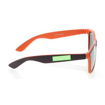 Akiniai nuo saulės Gredel, Žalia: Kairėje pusėje