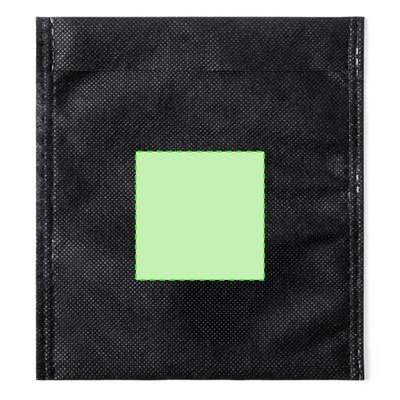 Påse Yator, Svart: Fokuserad på omslaget