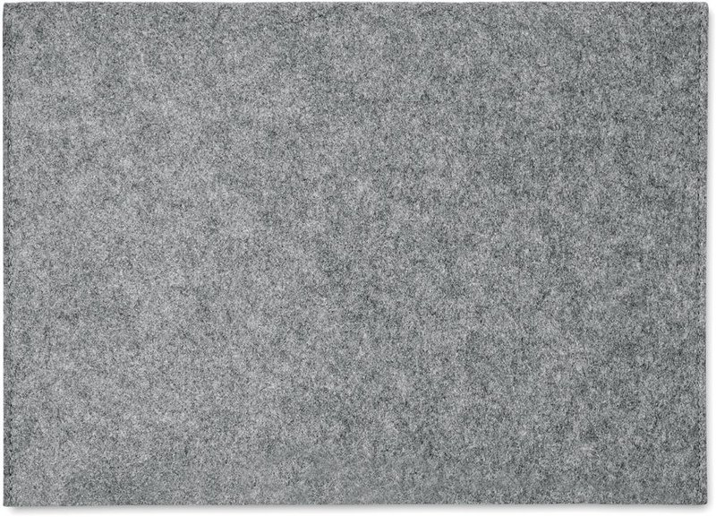 Housse d’ordinateur portable en feutre 15 pouces: Emplacement du logo – face arrière du produit