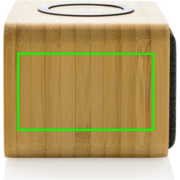Enceinte de 3 W en plastique recyclé RCS avec charge sans fil de 5 W en bambou: Emplacement du logo – côté gauche du produit