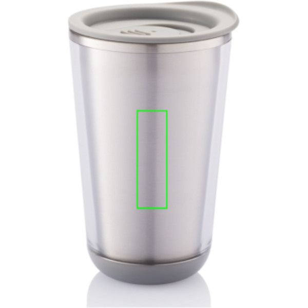 Dia Reisebecher: Logoposition – Mitte der Produktvorderseite