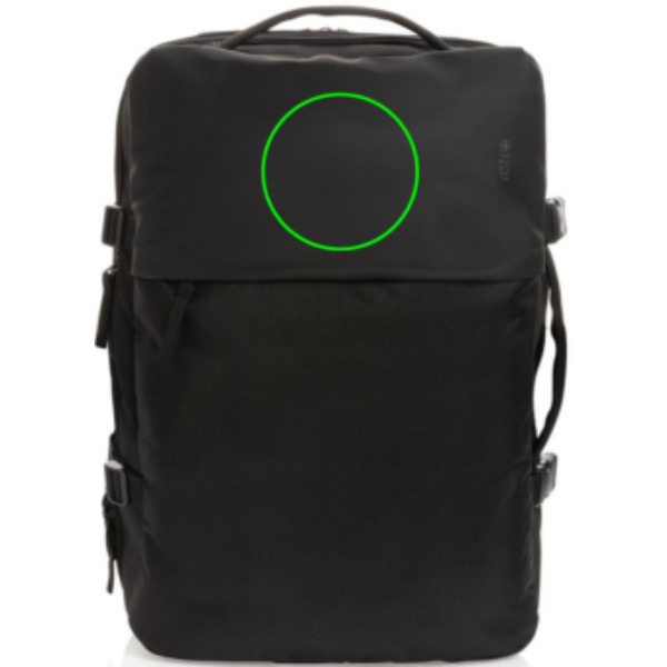 Swiss Peak AWARE™ RPET 15.6" erweiterbarer Wochenendrucksack: Logoposition – oberer Bereich der Produktvorderseite