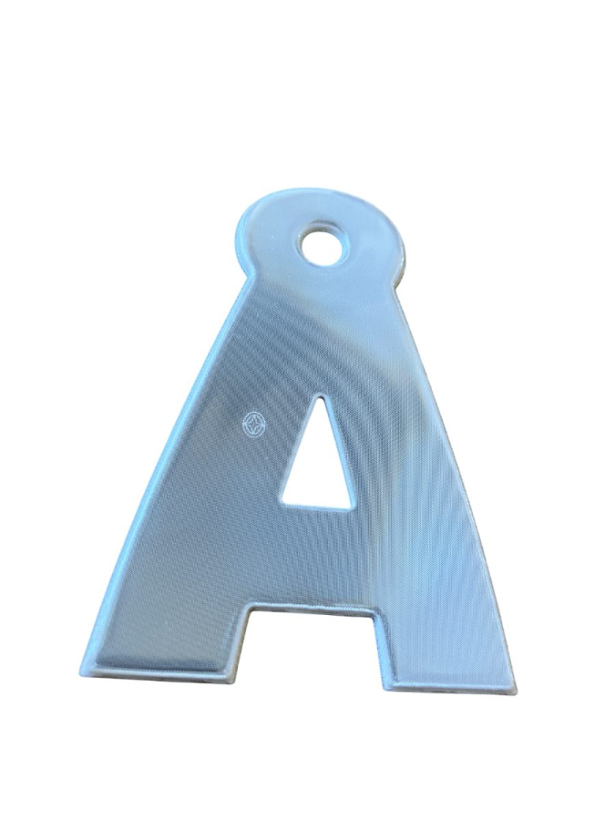 Raidės formos atšvaitas – Alphabet Letter Å: Full product surface (size to confirm)