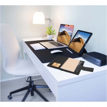 Логотрейд бизнес-подарки картинка: Блокнот A5 SCX.design O16 со встроенным зарядным устройством и подсветкой