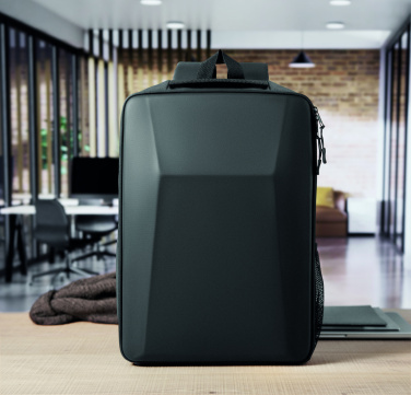 Логотрейд pекламные продукты картинка: 15" hard shell RPET backpack
