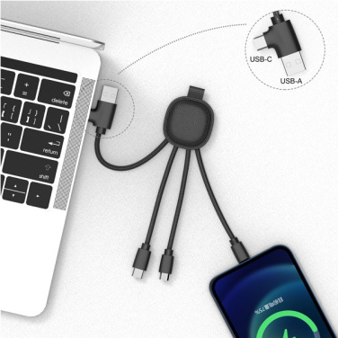 INÉ Smart подключён к USB-A ноутбука и заряжает телефон, крупно штекер USB-C/USB-A