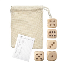 Tärningsspel utomhus