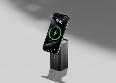 Logotrade profilreklam bild: Urban Vitamin Sunnyvale 100 W 15 000 mAh magnetisk powerbank