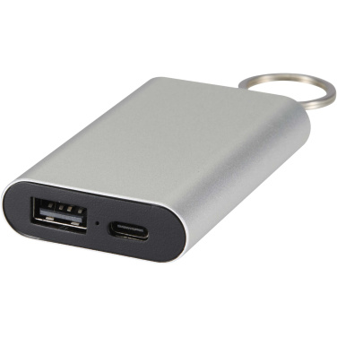 Logotrade kampanjprodukter bild: Arcturus 2 000 mAh powerbank i återvunnet aluminium med nyckelring