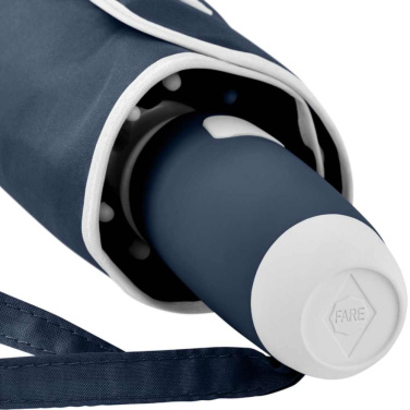 FARE® Whiteline automatiskt fickparaply med vita detaljer med logotyp, marinblå – detaljvy 6