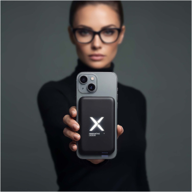 SCX.design P42 MagLED 10 000 mAh magnetisk powerbank, produktbild