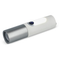 Uppladdningsbar 10 W LED-ficklampa med zoomfunktion 300 lm, vit