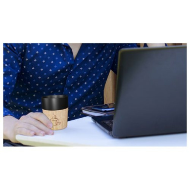 SCX.design D06 set med 4 stycken magnetiska kaffemuggar i keramik – Svart, produktbild (2)