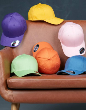Ullig kammad mössa, marinblå – Flexfit (3)