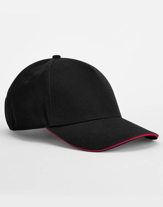 EarthAware® Klassisk ekologisk bomull 5-panels sandwichskärm, Svart/Klassisk röd – Beechfield (1)