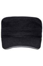 Militärkeps med kontrastkant på skärmen