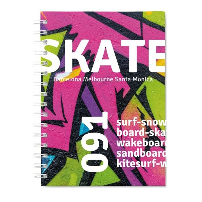A5-anteckningsbok med hårt omslag och spiralformade ark i din design, produktbild