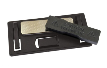 Namnbricka med magnet mm.68 × 32, produktbild (2)
